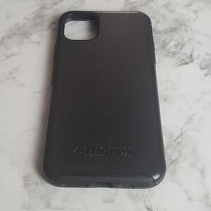 iPhone 11 Otterbox Case Symmetry Series
